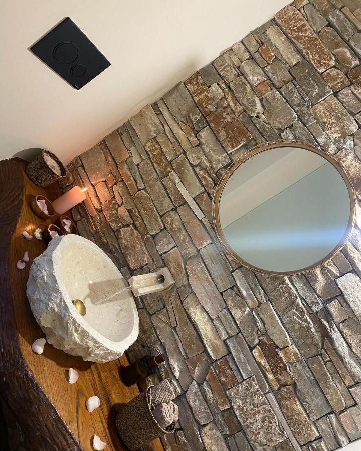 Love Space Sensory Spa & Relax Suite Santa Maria delle Mole Екстер'єр фото