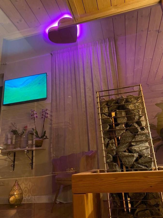 Love Space Sensory Spa & Relax Suite Santa Maria delle Mole Екстер'єр фото